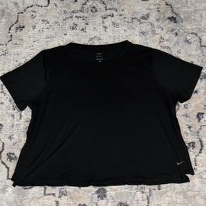 Nike Yoga Dri-FIT 1X Black Short Sleeve Training Top Plus Size
